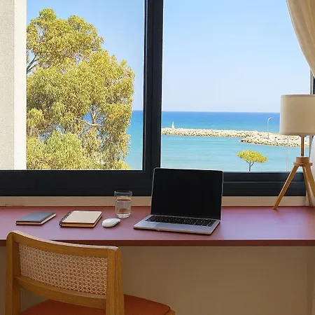 Seaview With Pool & Parking * Larnaca