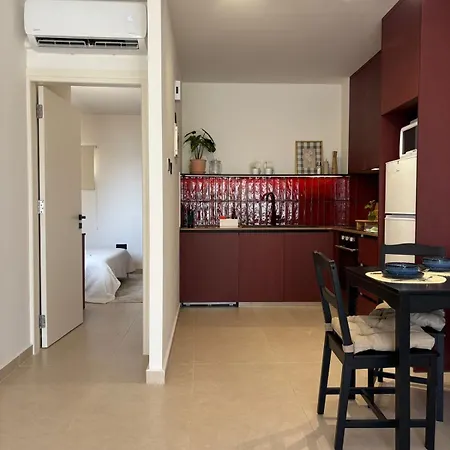 Seaview With Pool & Parking Apartmán