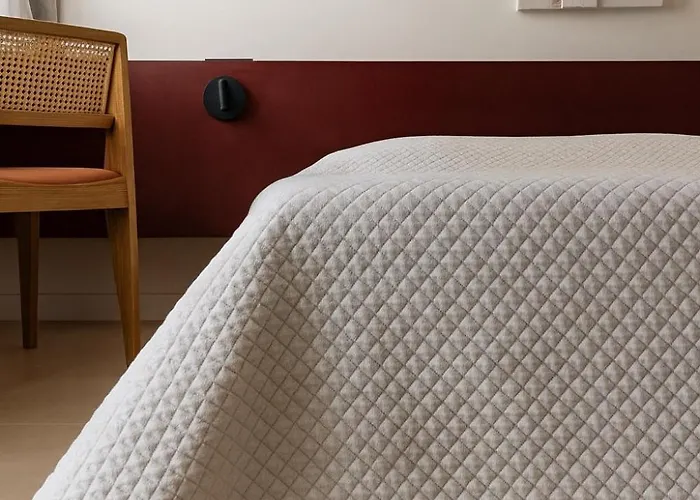 Seaview With Pool & Parking Apartment Larnaka